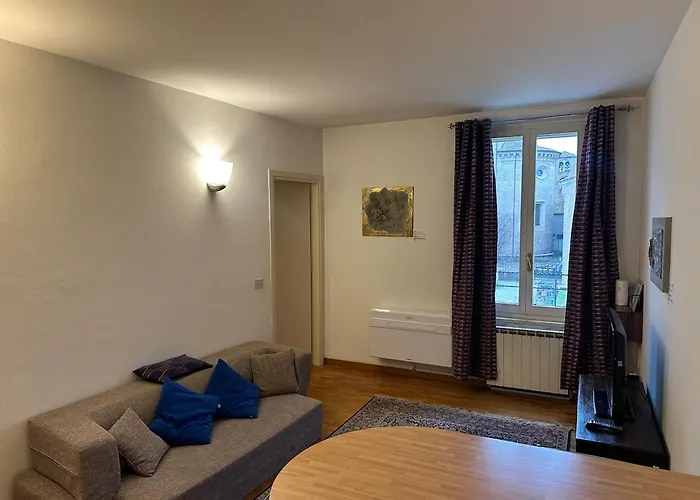 Loggetta 5 Апартаменты *